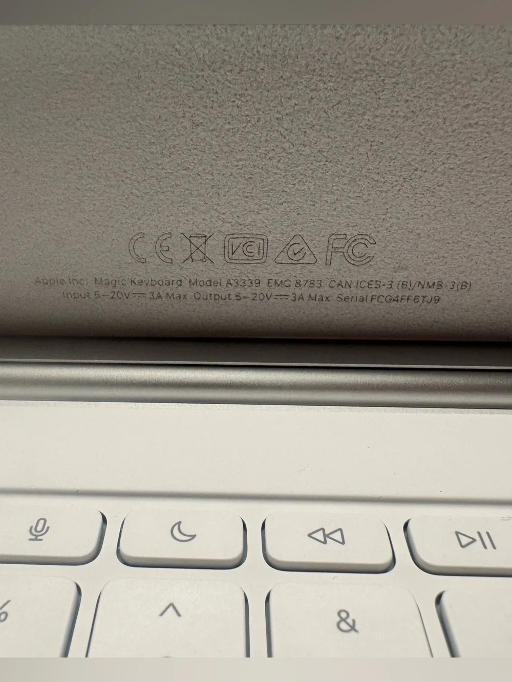 Apple Magic Keyboard - 11 inch iPad Air m4